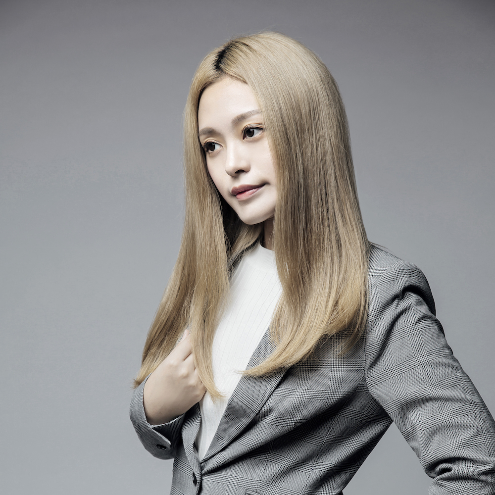 shinylee_profile_this_square